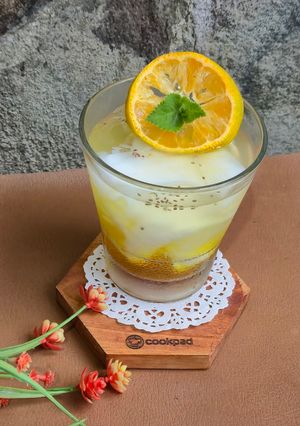 Foto resep Es Kelapa Jeruk Madu