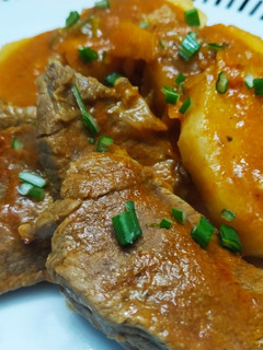 Una foto de Bifes con papas 😋