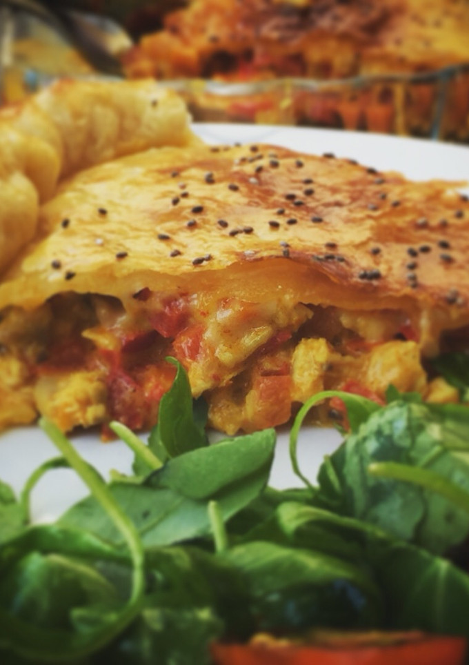 Una foto de Empanada de pollo australiana con curry 🇦🇺🍗⚽️