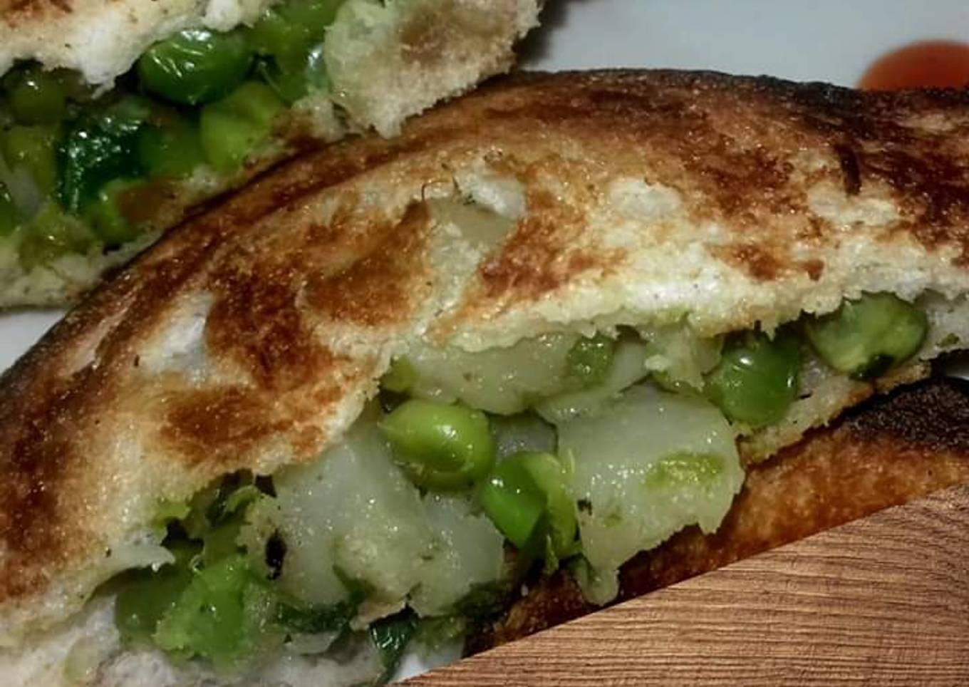 Potato and pea sandwich in an aluminum sandwich maker