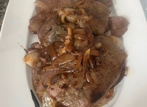 Foto principal de Filetes de hígado encebollados