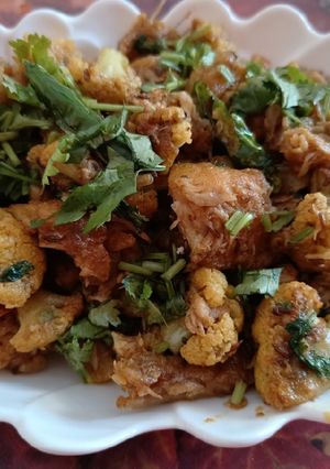 ভেটকি মাছ দিয়ে ফুলকপির শরশরি (bhetki mach diye foolkopir sarsari recipe in Bengali) রেসিপির প্রধান ছবি