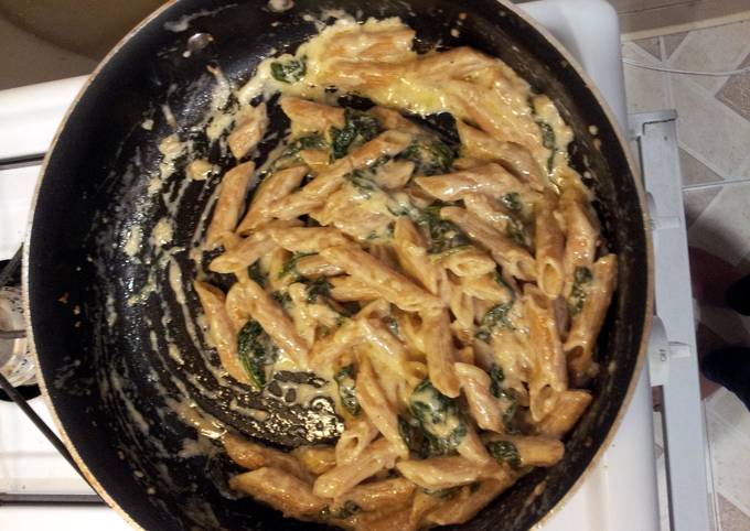 How to Make Speedy Spinach Penne Alfredo