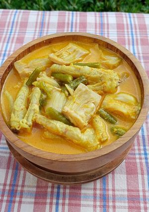 Foto resep Gulai Nangka Muda, Ceker & kacang panjang