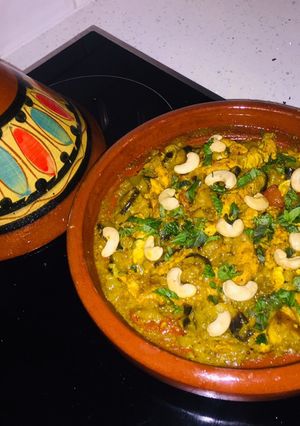 A picture of Chicken Tagine with Apple & Brinjal.