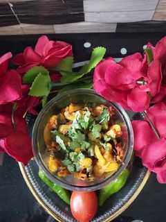 ભીંડા બટેટા ની ચિપ્સ નું શાક (Bhindi subji recipe in gujrati) રેસીપી મુખ્ય ફોટો