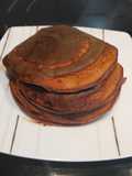 Torre de tortitas de claras, avena y plátano