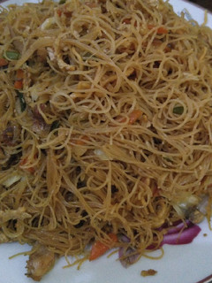 Foto resep Bihun goreng telur bakso sayuran (TBS)