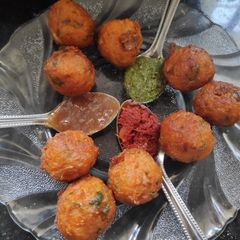 A picture of Crispy Rice Balls.