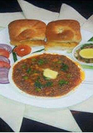 A picture of Pav bhaji.