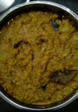 A picture of Bottle gourd moong daal.