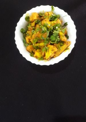 आलू गोभी की सब्जी ( aloo gobi ki sabzi रेसिपी मुख्य फोटो