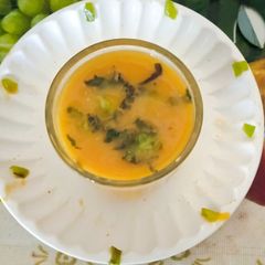 A picture of Healthy tasty energy yukt drumstick soup.