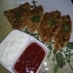 A picture of Green moong daal paratha.