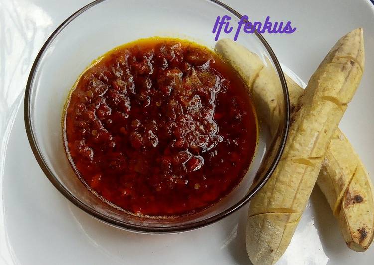 Oven roasted plantain and pepper sauce