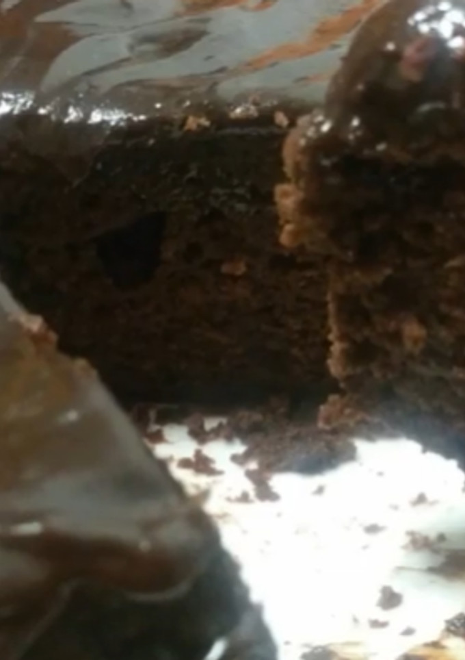 Una foto de 👩‍🍳👩‍🍳Torta de chocolate y remolacha 🍰 😍 Receta fácil!!