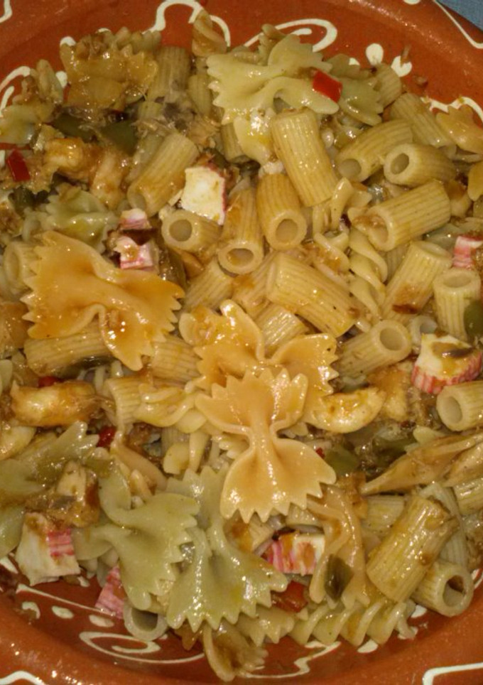 Una foto de Ensalada de pasta variada
