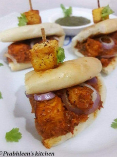 A picture of Paneer Kulcha Bites.
