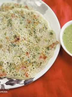 ઉત્તપમ (Uttapam Recipe In Gujarati) રેસીપી મુખ્ય ફોટો