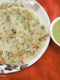 ઉત્તપમ (Uttapam Recipe In Gujarati) રેસીપી મુખ્ય ફોટો