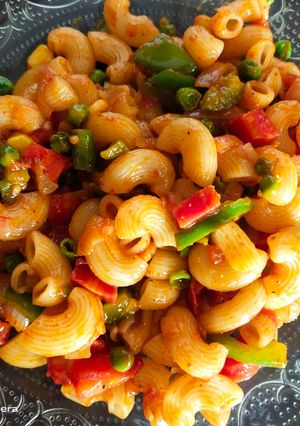 A picture of Vegetable macroni.