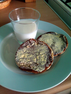 A picture of Vickys Homemade Buttermilk Substitute.