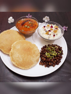 आलू टमाटर की शोरबा सब्जी (aloo tamatar ki shorba sabzi recipe in HIndi) रेसिपी मुख्य फोटो