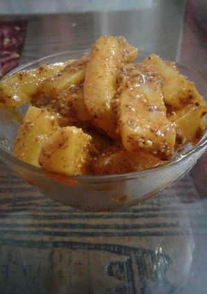 A picture of Muli achar.