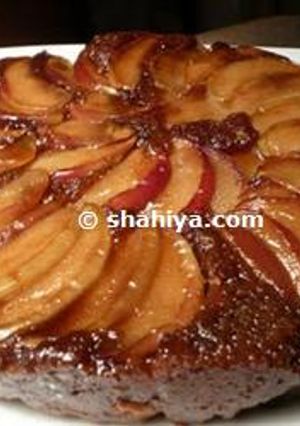 صورة لوصفة طريقة عمل كيك التفاح المقلوبة
