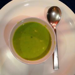 A picture of Spinach Tofu soup.