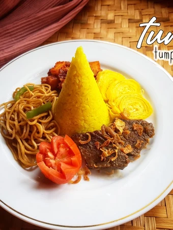 Langkah Mudah untuk Menyiapkan Resep Nasi Kuning Magicom Cemplung-cemplung (Tumpeng Mini) yang Lezat Anti Ribet, Bisa Manjain Lidah