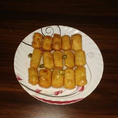 A picture of Madatha Sweet Roll.