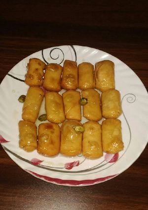 A picture of Madatha Sweet Roll.
