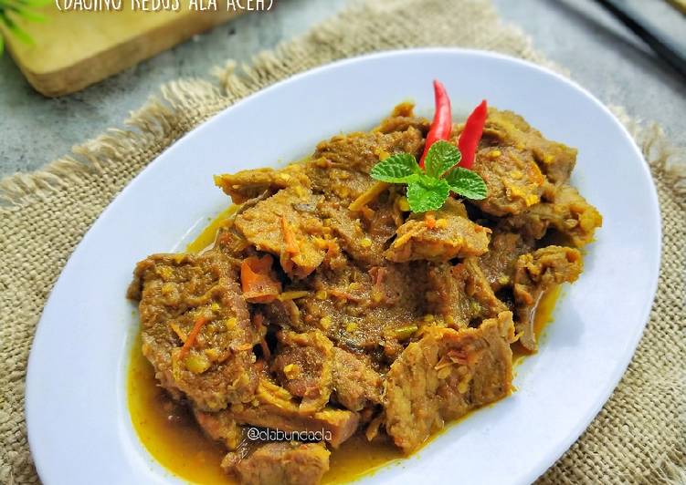 makanan Sie Reuboh (Daging Sapi Rebus) yang Lezat Sekali