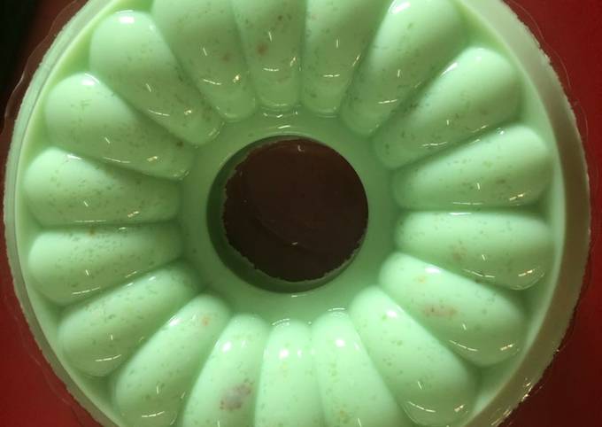 Puding susu melon seger