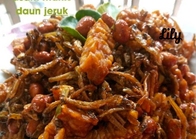 Ikan Teri Saus Asam Manis Daun Jeruk