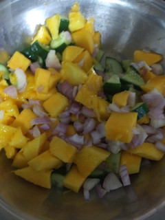 A picture of 3 color salad.