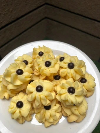 Langkah Mudah untuk Membuat Resep 3. Kue Semprit 3 Bahan yang Menggugah Selera Anti Ribet, Bikin Ngiler