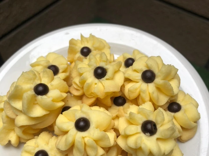Langkah Mudah untuk Membuat Resep 3. Kue Semprit 3 Bahan yang Menggugah Selera Anti Ribet, Bikin Ngiler