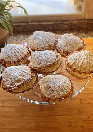 Una foto de Conchas de masa flora
