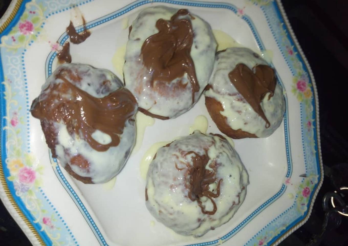 Glaze doughnuts