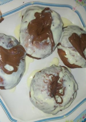A picture of Glaze doughnuts.