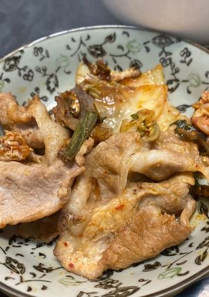 泡菜燒肉 的食譜成品照片