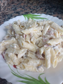 Una foto de Macarrones con nata y champiñones