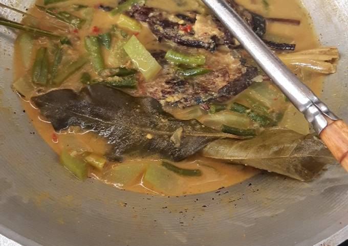 Lodeh Ikan Tongkol Asap