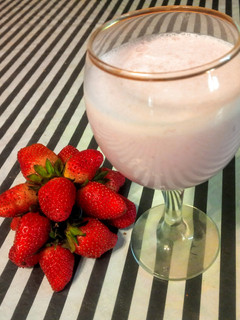 A picture of Strawberry Shake.