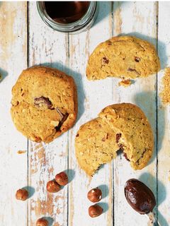 Une photo de Cookies Chocolat Noisettes by Maison Le Goff