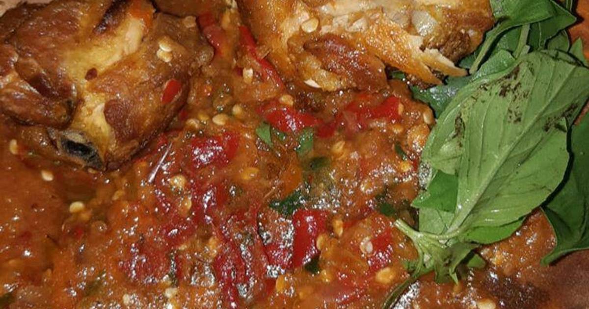 Resep Ayam penyet kemangi dadakan oleh Lidya Permatasari 