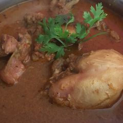 A picture of Masaledaar Chicken.
