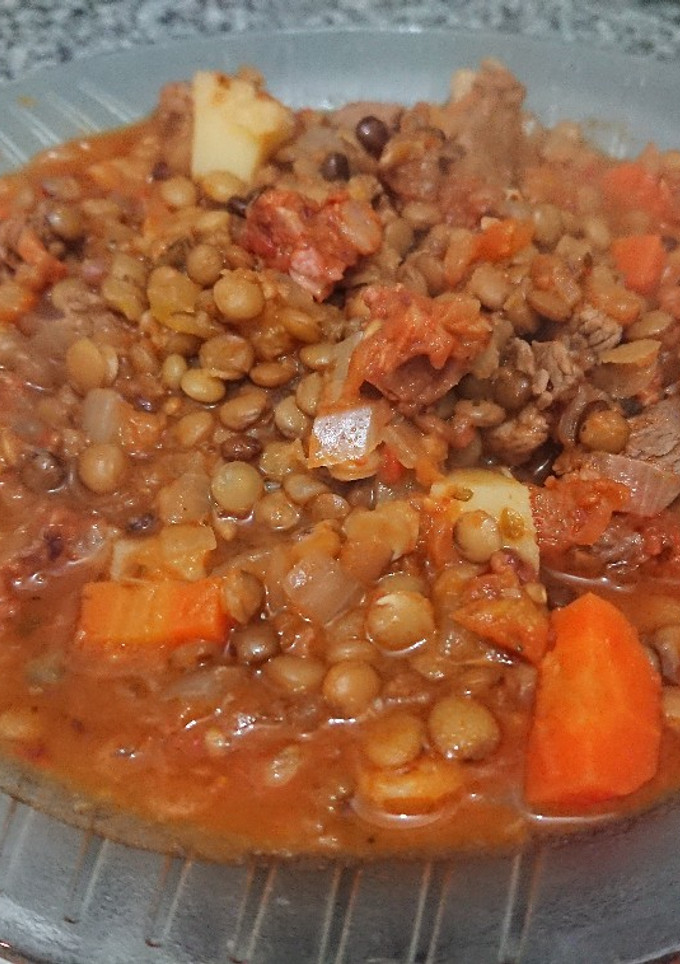 Una foto de Guiso de lentejas 🍲